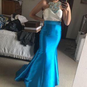 Prom/pageant gown